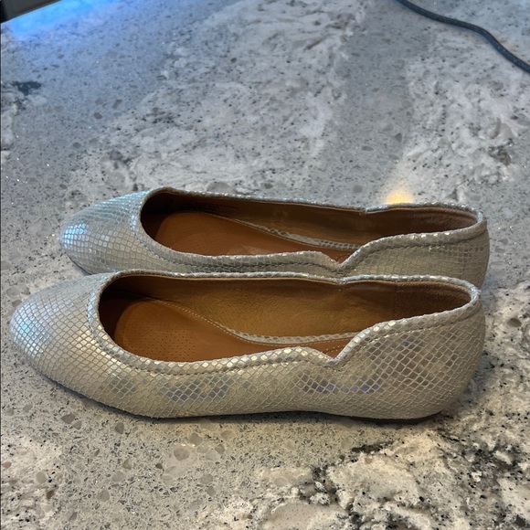 Corso Como Corso Como Gold and Silver Ballet Flats & Loafers Size 6.5 - Picture 5 of 6